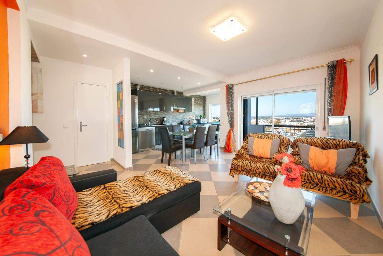 B17 - The Stunning Seaview Apartamento *